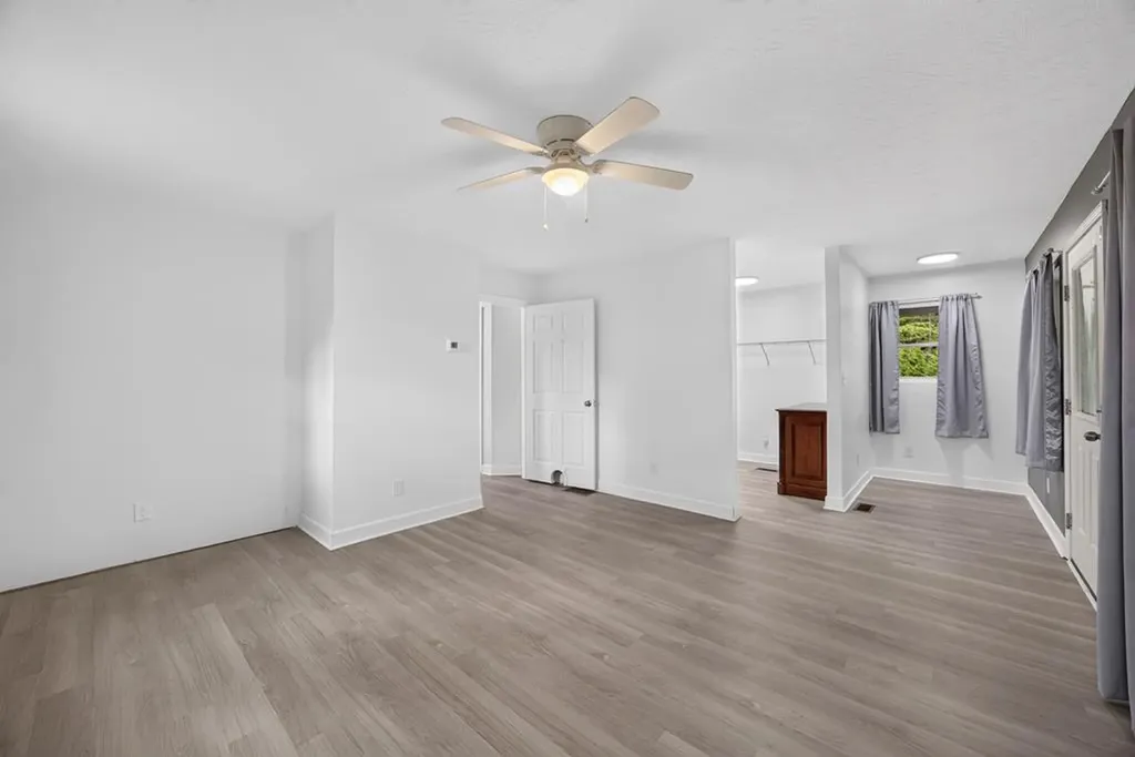 314 Smyrna Road Byrdstown TN 38549