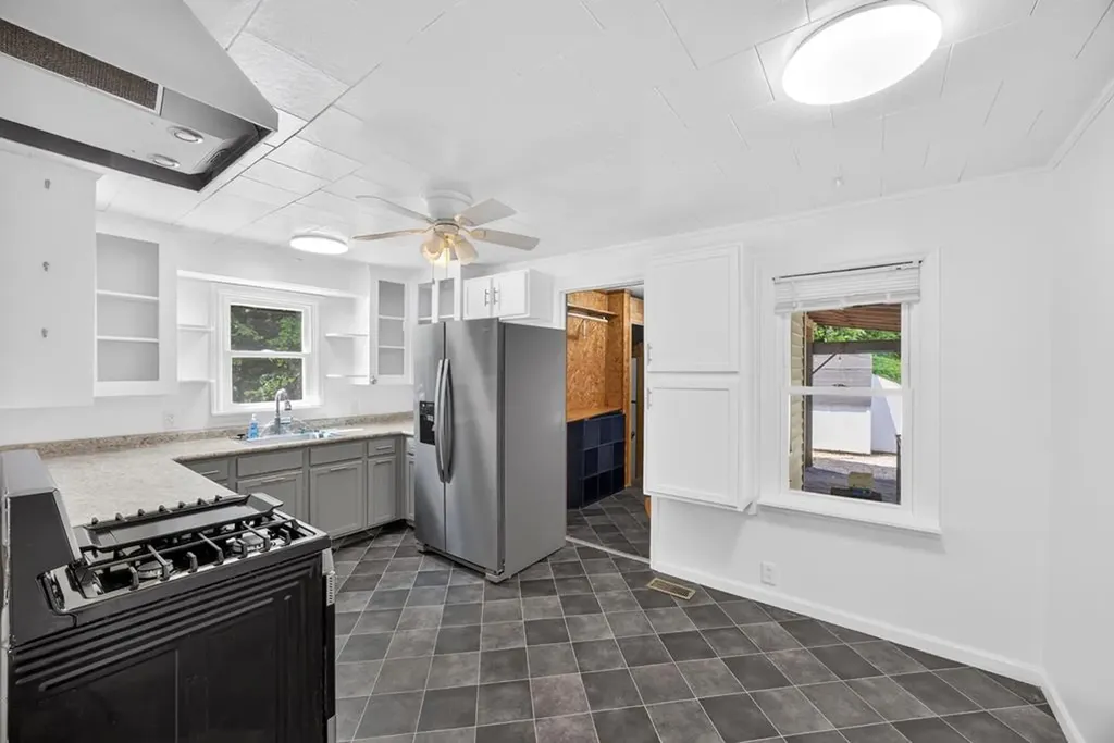 314 Smyrna Road Byrdstown TN 38549