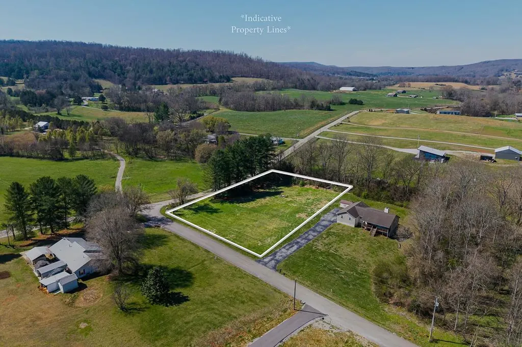 15 Hidden River Avenue Sparta TN 38583