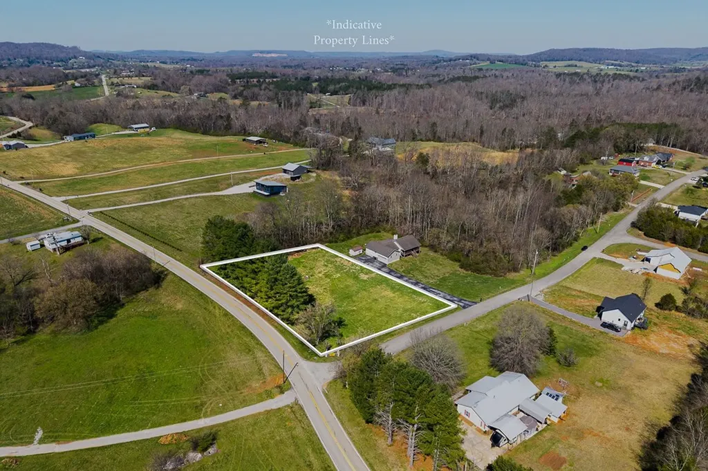 15 Hidden River Avenue Sparta TN 38583