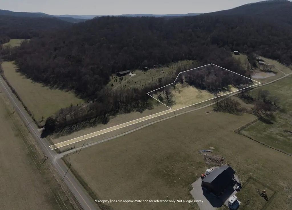 4361 Dark Hollow Road Mcminnville TN 37110