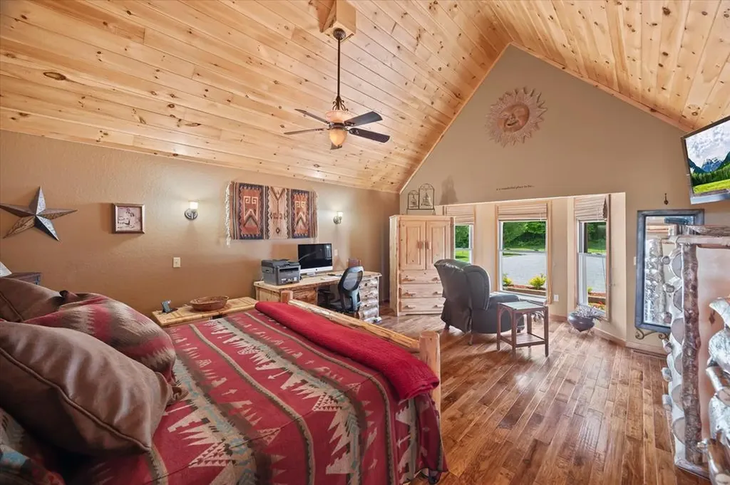 7318 Lillydale Road Byrdstown TN 38549