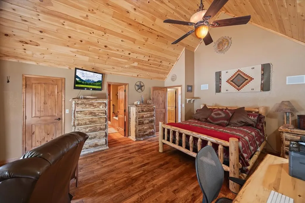 7318 Lillydale Road Byrdstown TN 38549