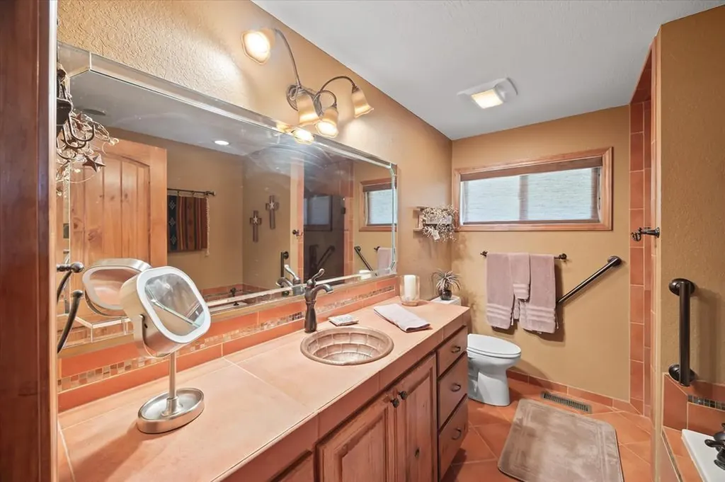 7318 Lillydale Road Byrdstown TN 38549