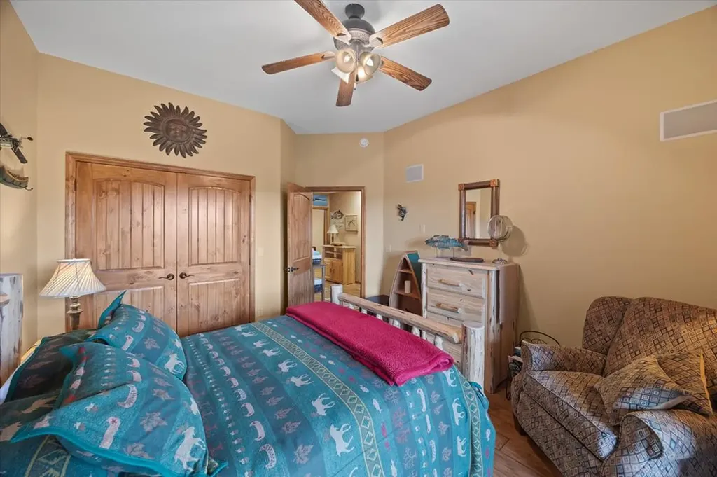 7318 Lillydale Road Byrdstown TN 38549