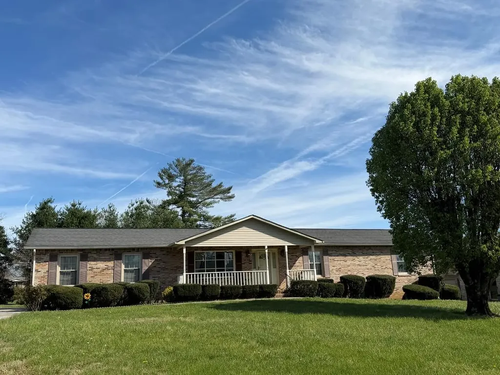 1656 Rosebank Avenue Cookeville TN 38501