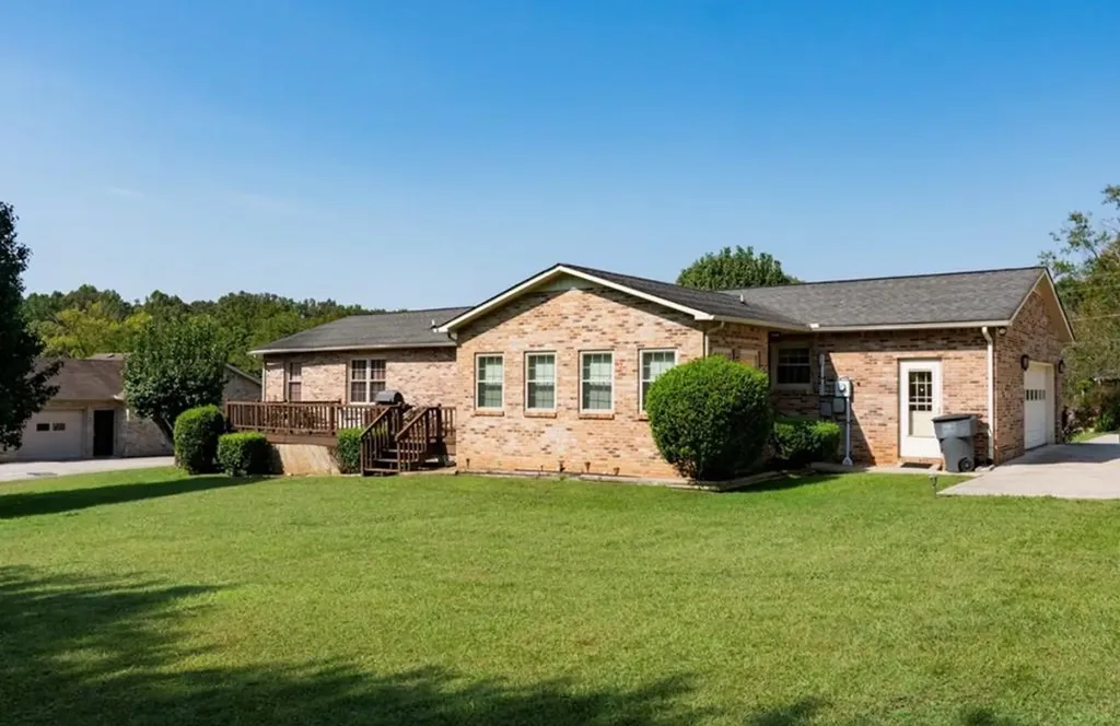 1656 Rosebank Avenue Cookeville TN 38501