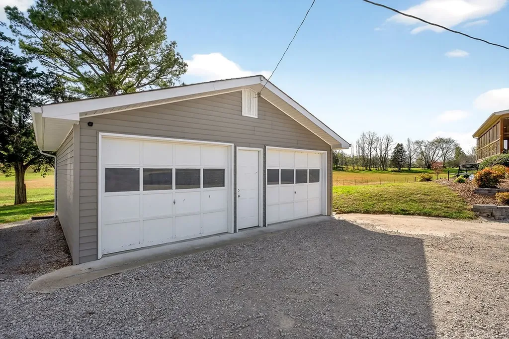1003 Hodges Ferry Road Sparta TN 38583