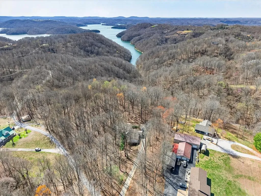 10 Ac Jimmy Reneau Road Celina TN 38551