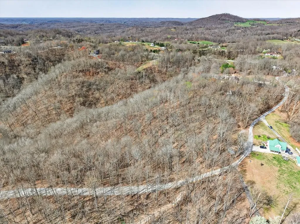 10 Ac Jimmy Reneau Road Celina TN 38551