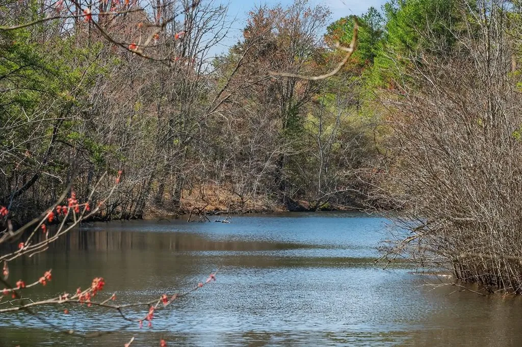 261AC Rocky River Road Spencer TN 38585