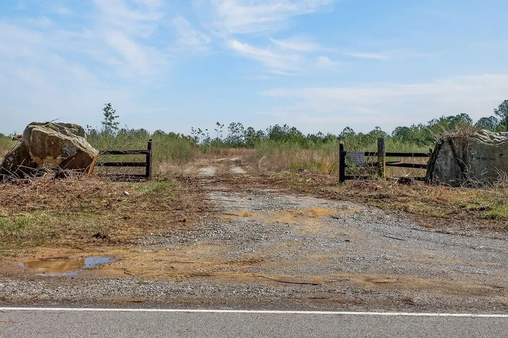 261AC Rocky River Road Spencer TN 38585