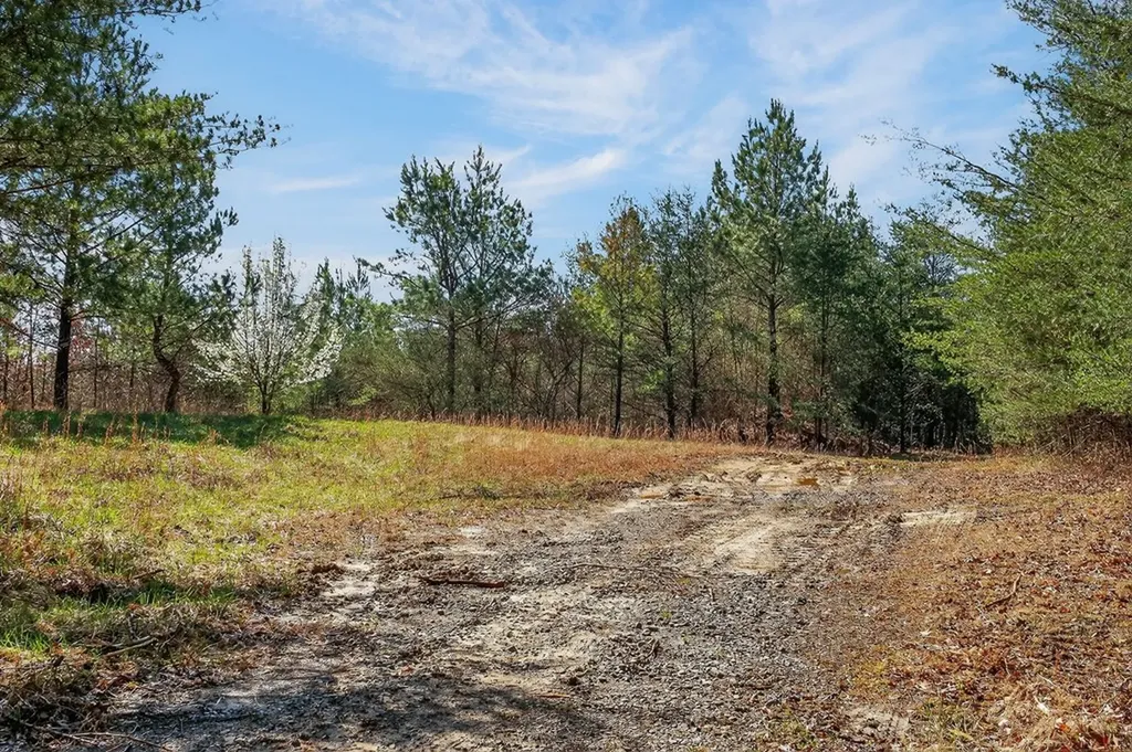 261AC Rocky River Road Spencer TN 38585