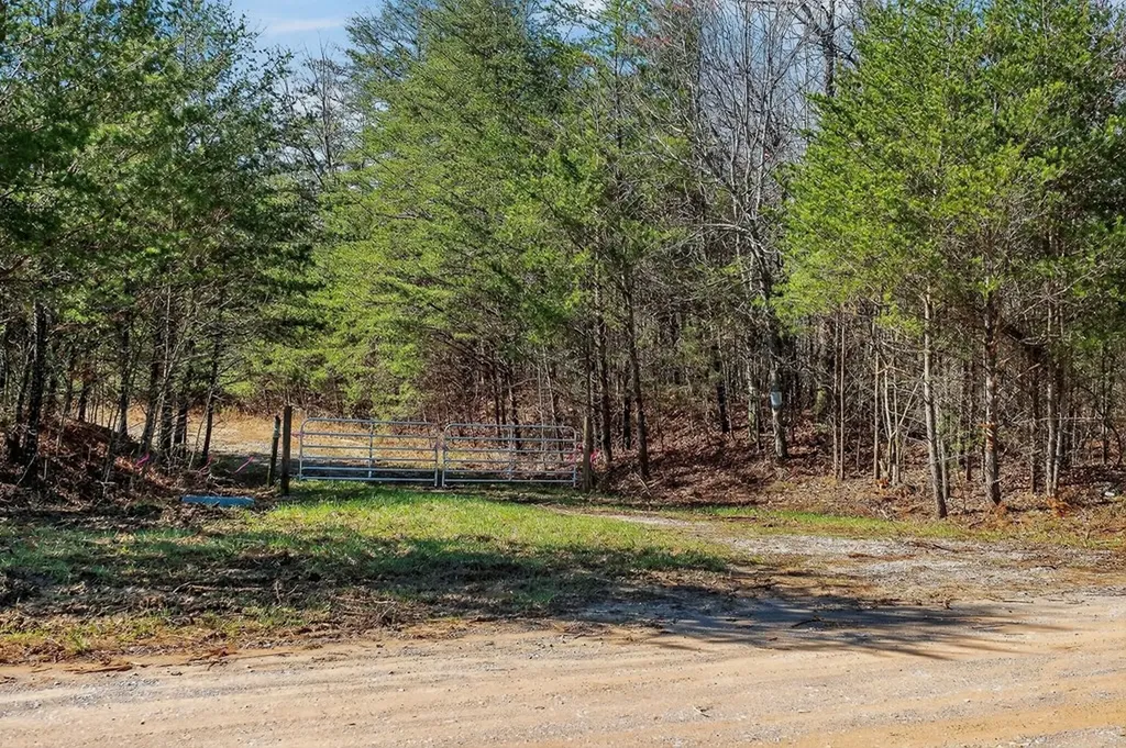 261AC Rocky River Road Spencer TN 38585
