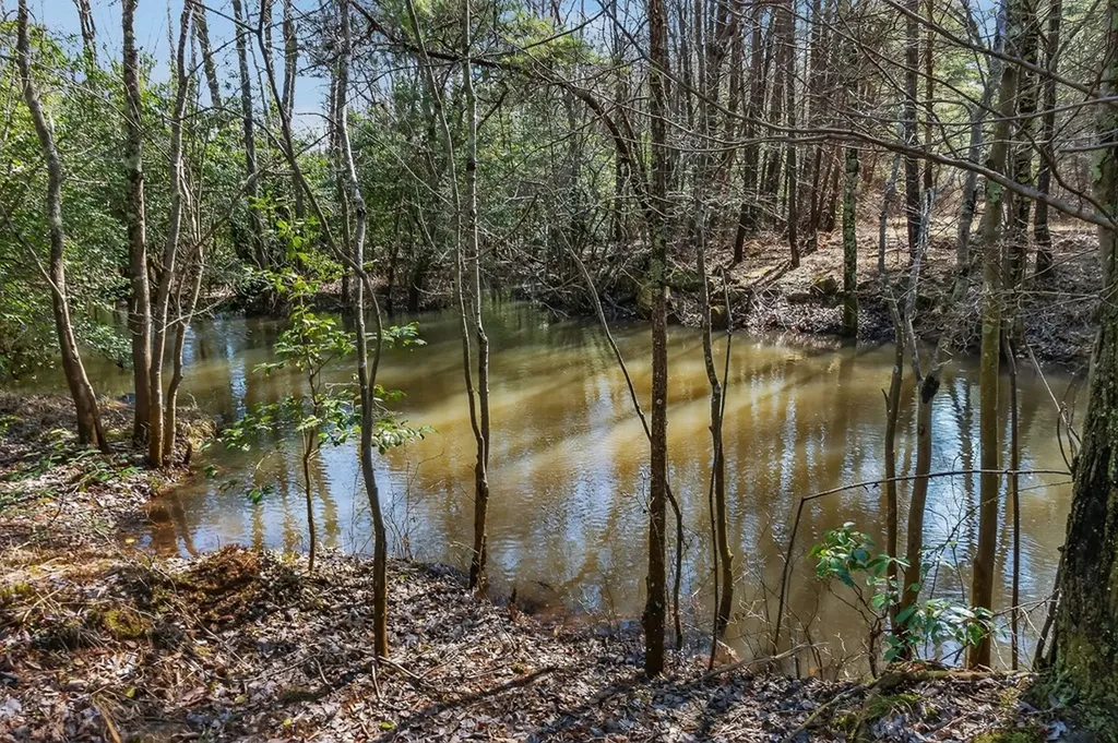 261AC Rocky River Road Spencer TN 38585