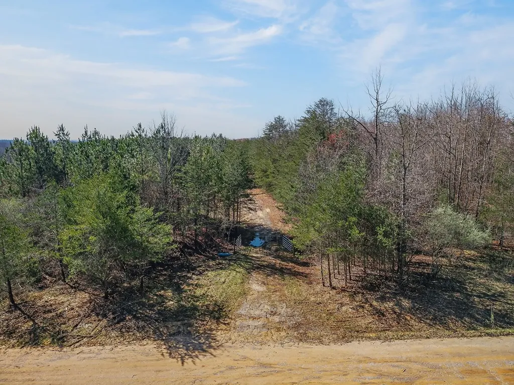 261AC Rocky River Road Spencer TN 38585