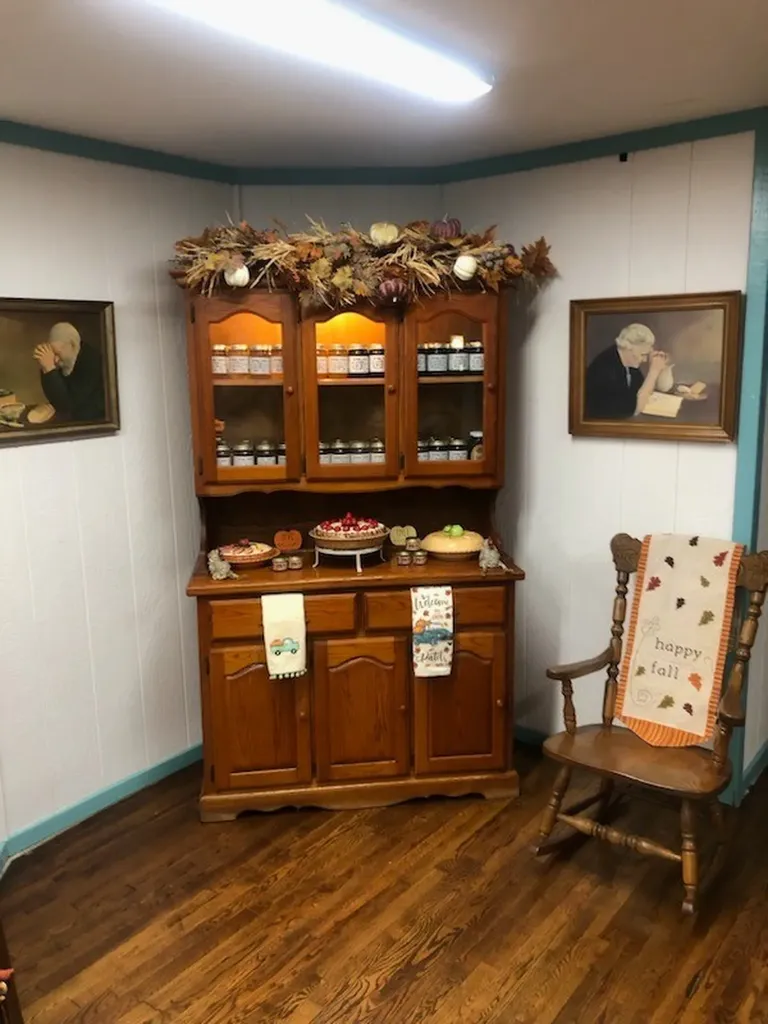 7089 NW Short Mountain Road Mcminnville TN 37110
