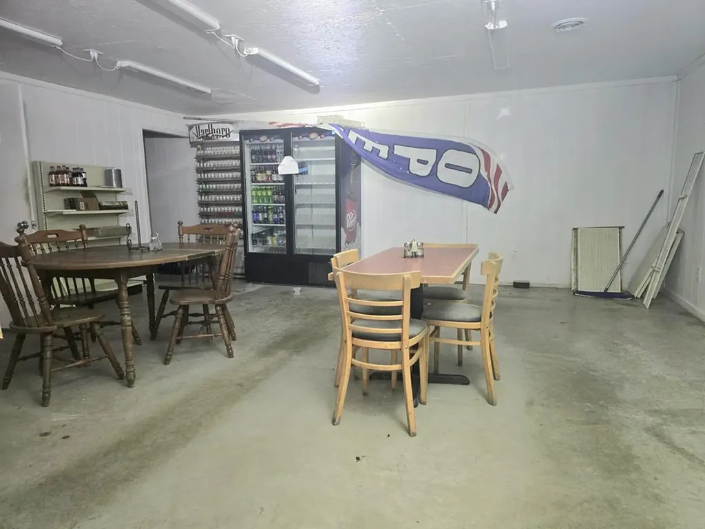 7089 NW Short Mountain Road Mcminnville TN 37110