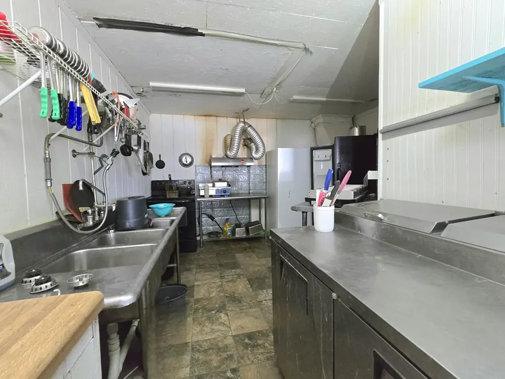 7089 NW Short Mountain Road Mcminnville TN 37110