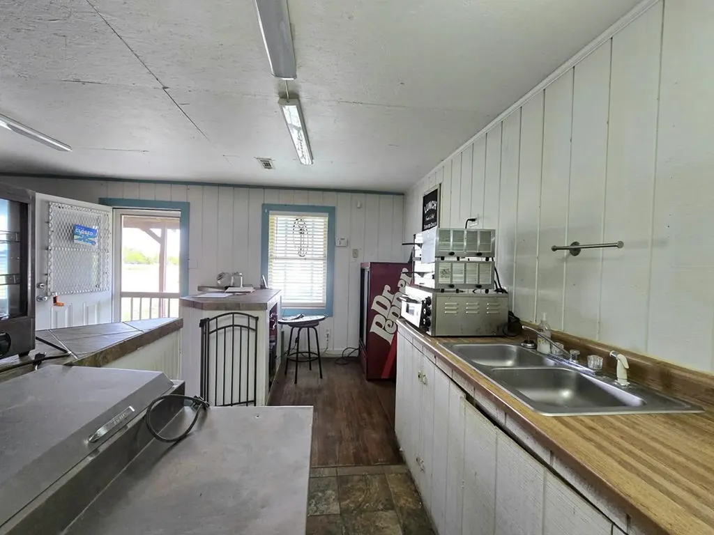 7089 NW Short Mountain Road Mcminnville TN 37110