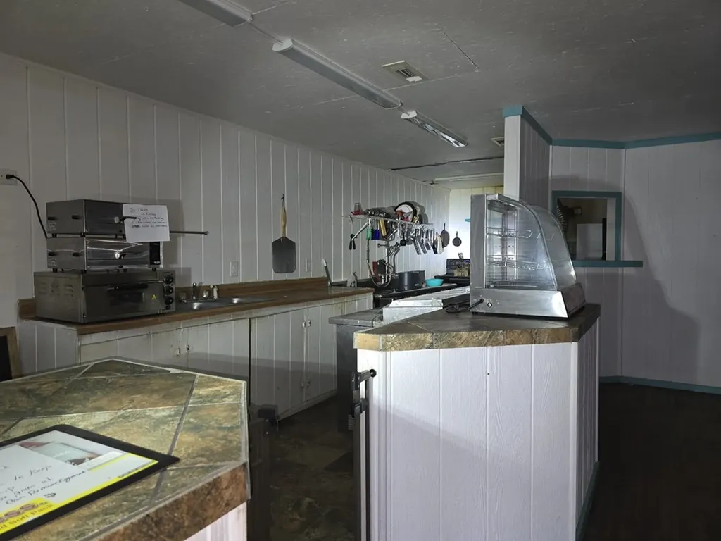 7089 NW Short Mountain Road Mcminnville TN 37110