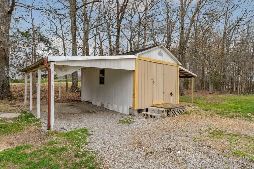479 Old Bildad Road Smithville TN 37166