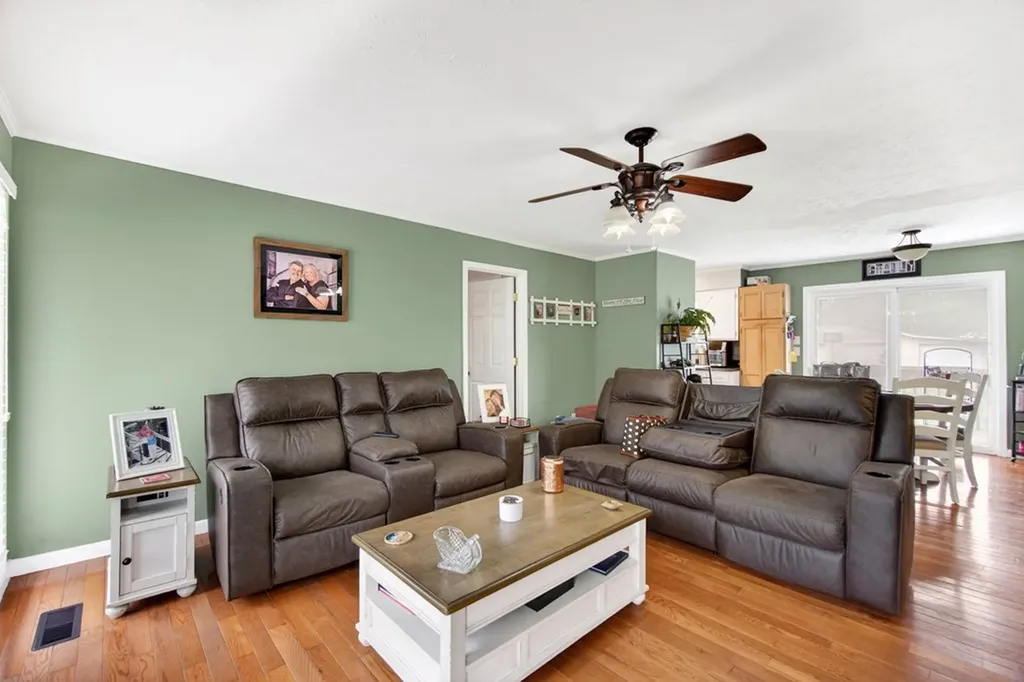 2912 Zeb Warren Road Cookeville TN 38506