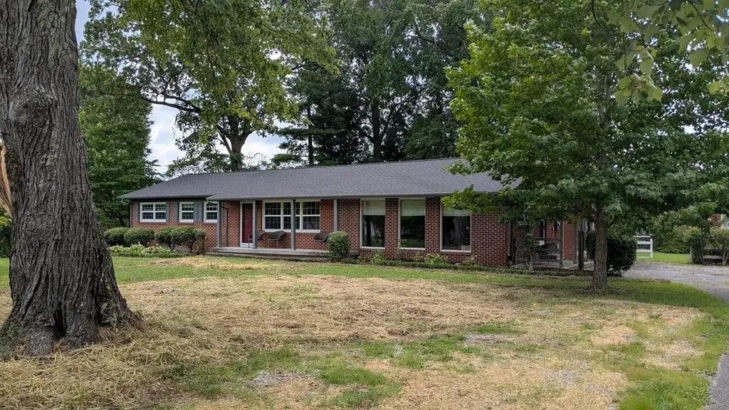 1215 Meadow Road Cookeville TN 38501