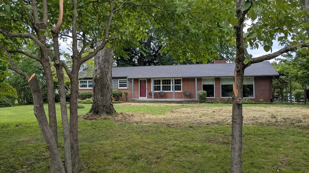 1215 Meadow Road Cookeville TN 38501