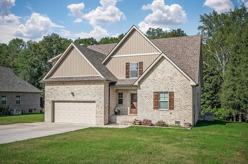 158 Briarwood Lane Smithville TN 37166