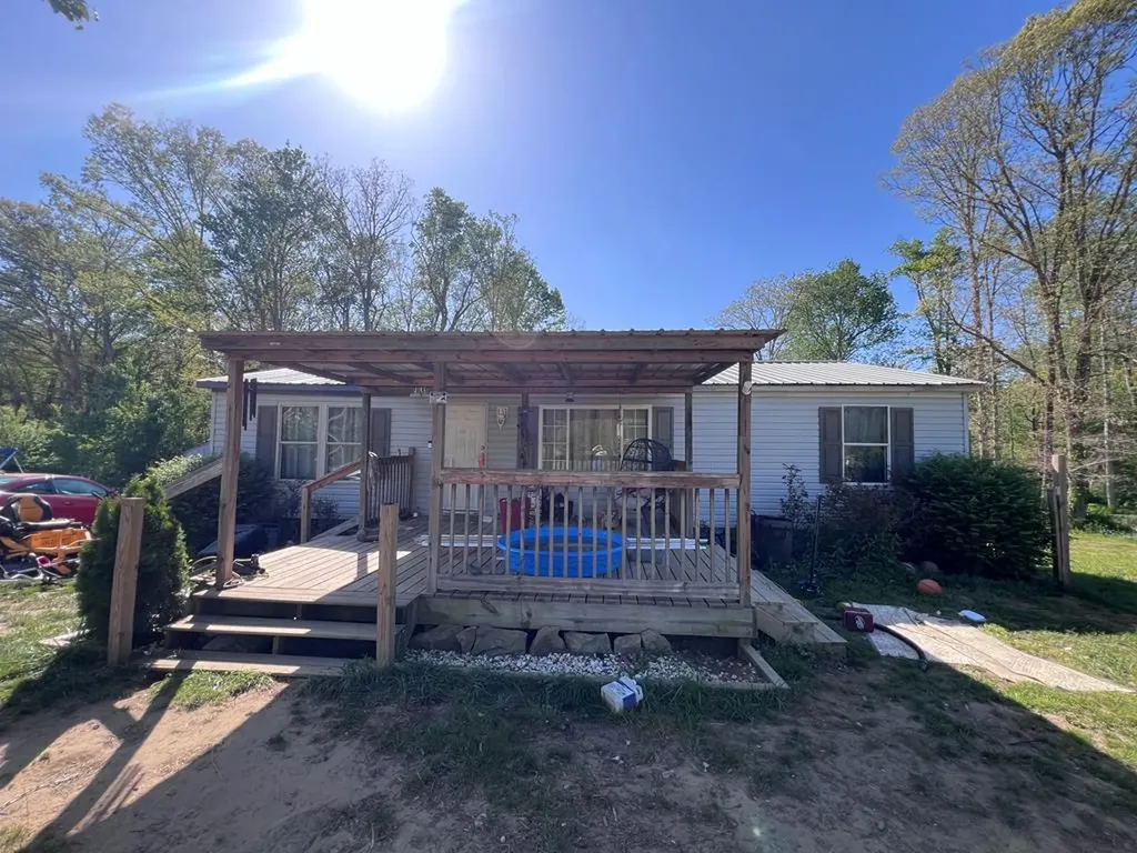 104 Green Acres Clarkrange TN 38553