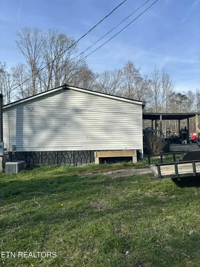 104 Green Acres Clarkrange TN 38553