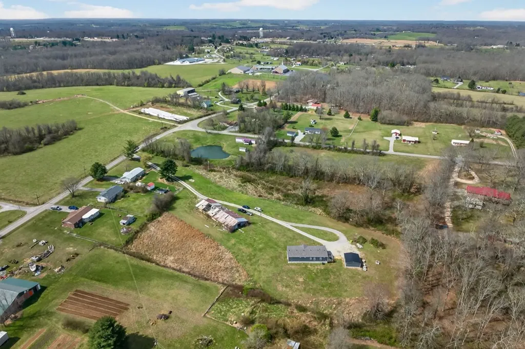 3544 Bowman Loop Crossville TN 38571