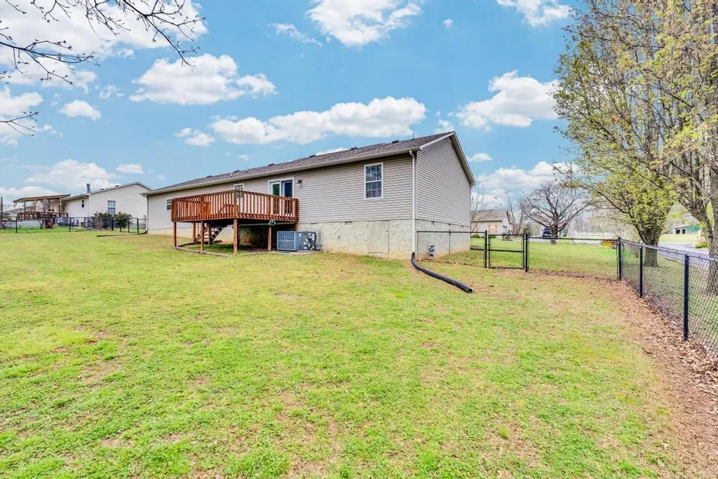 234 Walnut Trace Sparta TN 38583