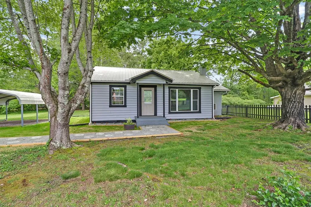 538 Harding Road Jamestown TN 38556-4300
