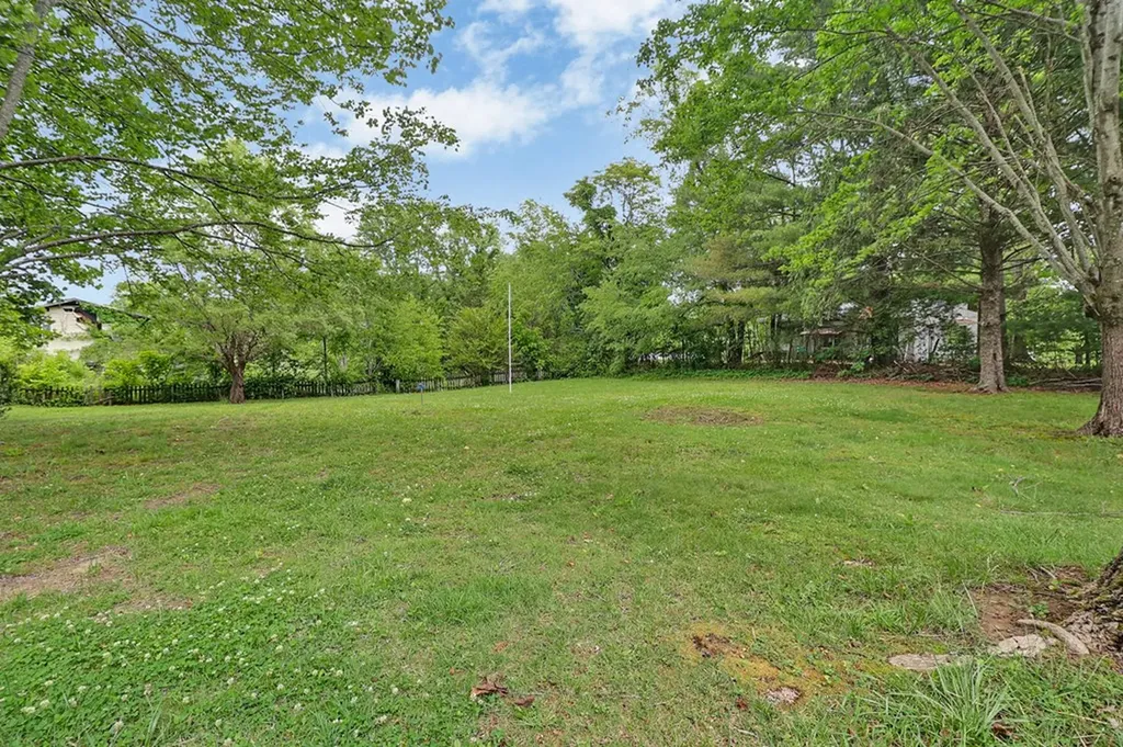 538 Harding Road Jamestown TN 38556-4300