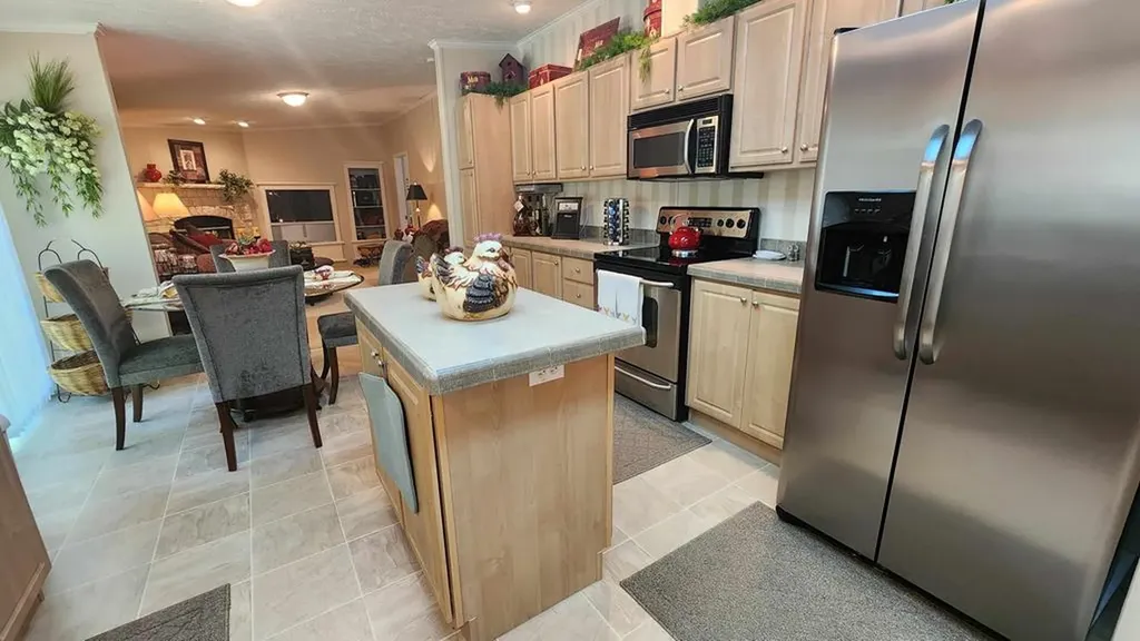 218 Meadow Lane Byrdstown TN 38549