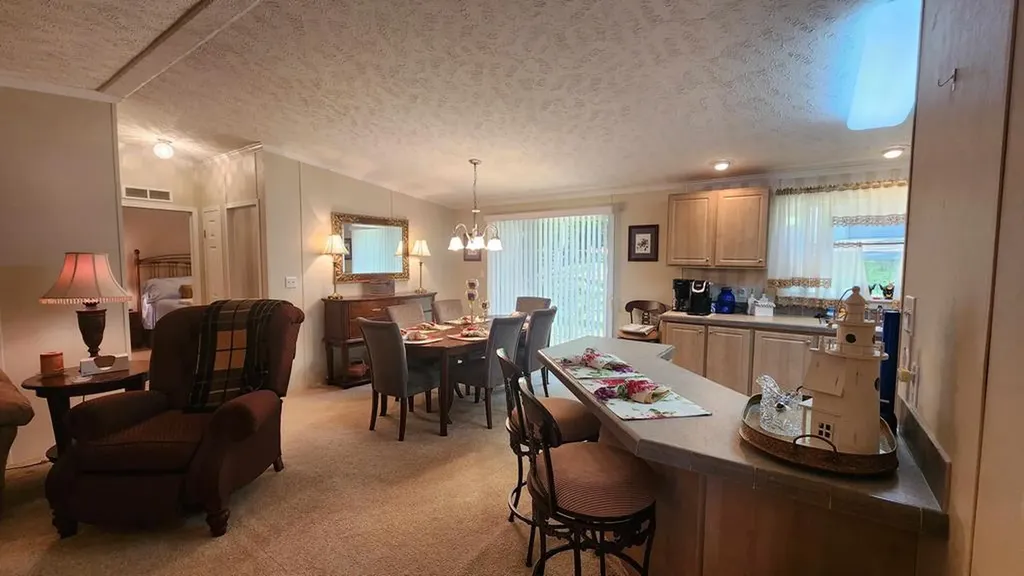 218 Meadow Lane Byrdstown TN 38549
