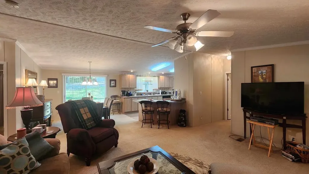 218 Meadow Lane Byrdstown TN 38549
