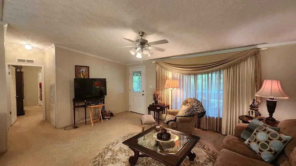 218 Meadow Lane Byrdstown TN 38549