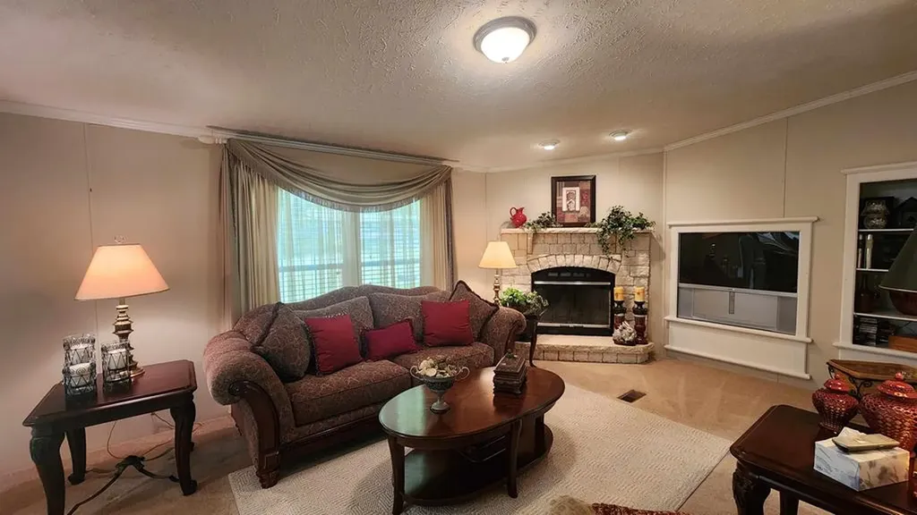 218 Meadow Lane Byrdstown TN 38549
