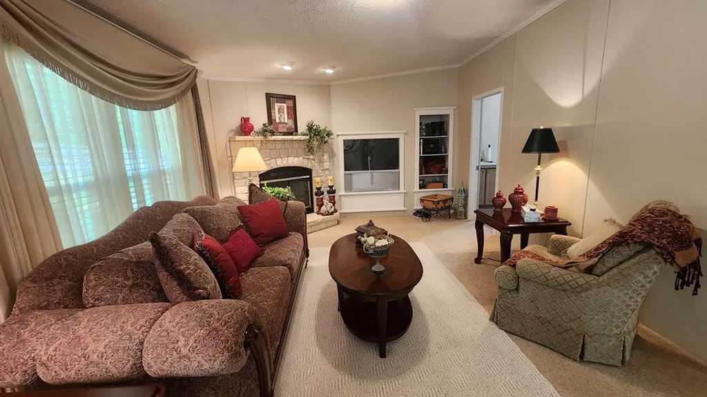 218 Meadow Lane Byrdstown TN 38549