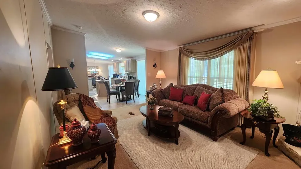 218 Meadow Lane Byrdstown TN 38549
