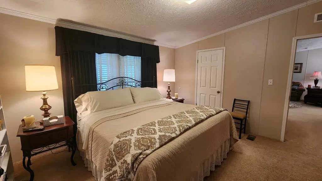218 Meadow Lane Byrdstown TN 38549