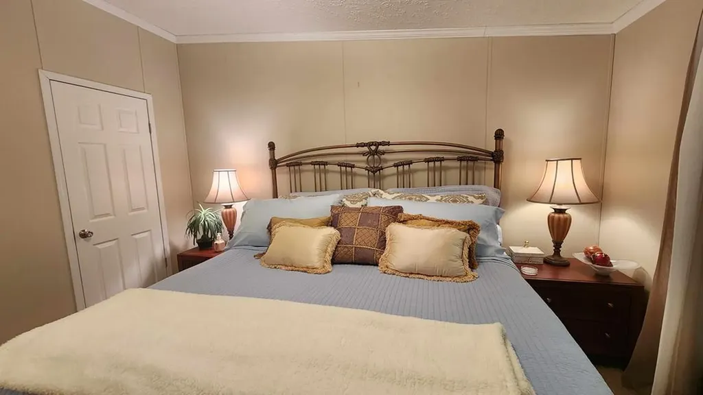 218 Meadow Lane Byrdstown TN 38549