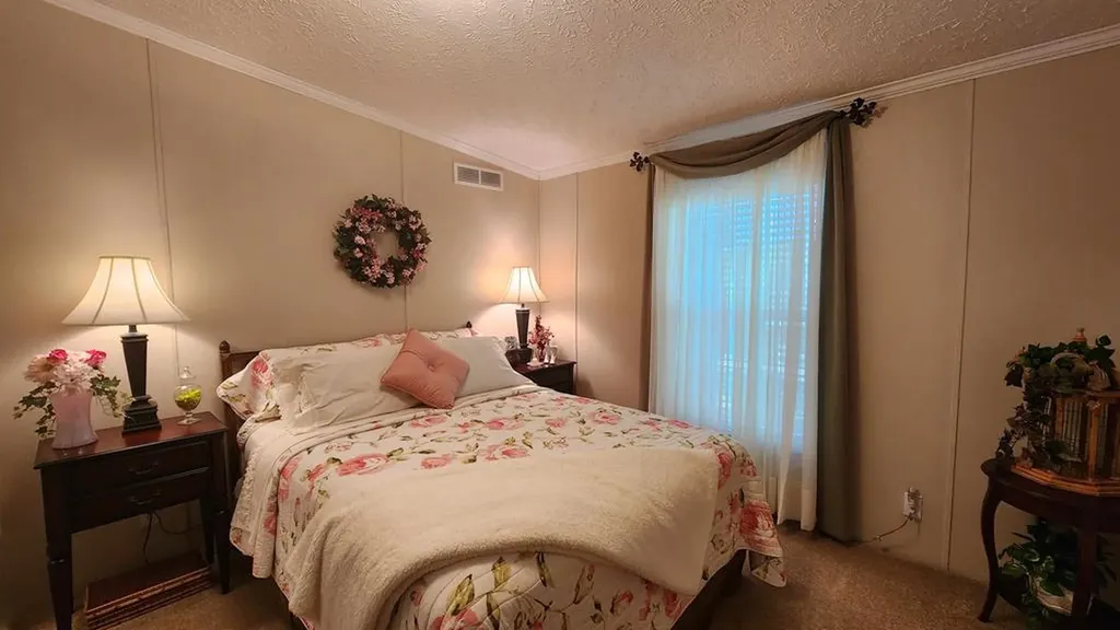 218 Meadow Lane Byrdstown TN 38549