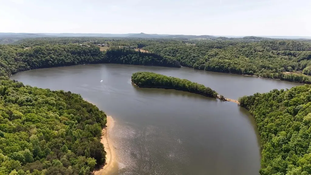 218 Meadow Lane Byrdstown TN 38549