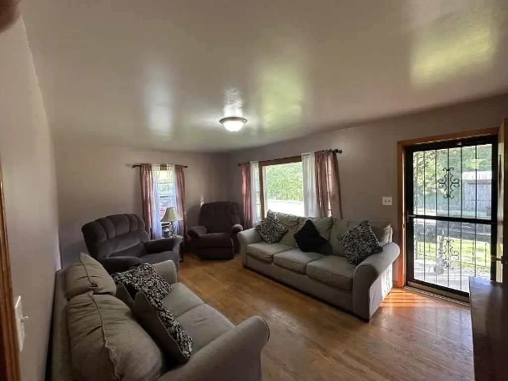 202 Maggart Road Elmwood TN 38560
