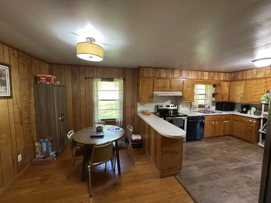 202 Maggart Road Elmwood TN 38560