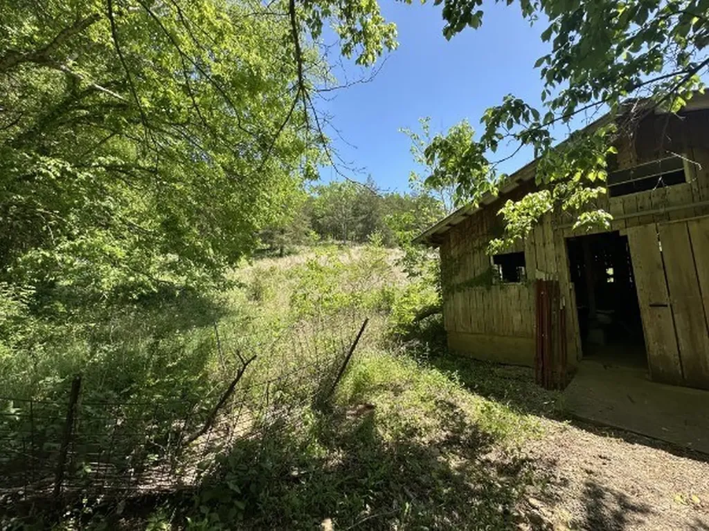 202 Maggart Road Elmwood TN 38560